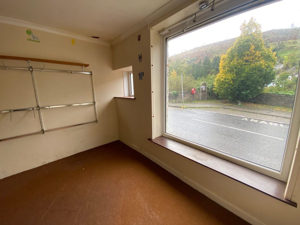 Property photo 3 of 3