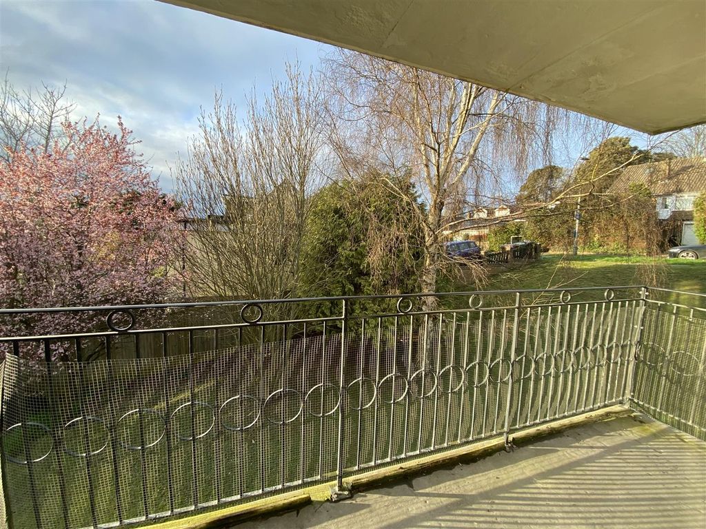 Property photo 3 of 7 2.Jpeg