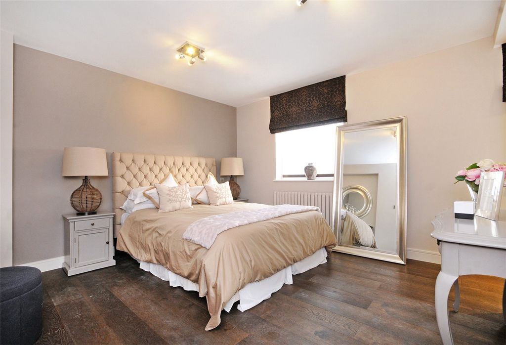 Property photo 2 of 11 Picture No. 04