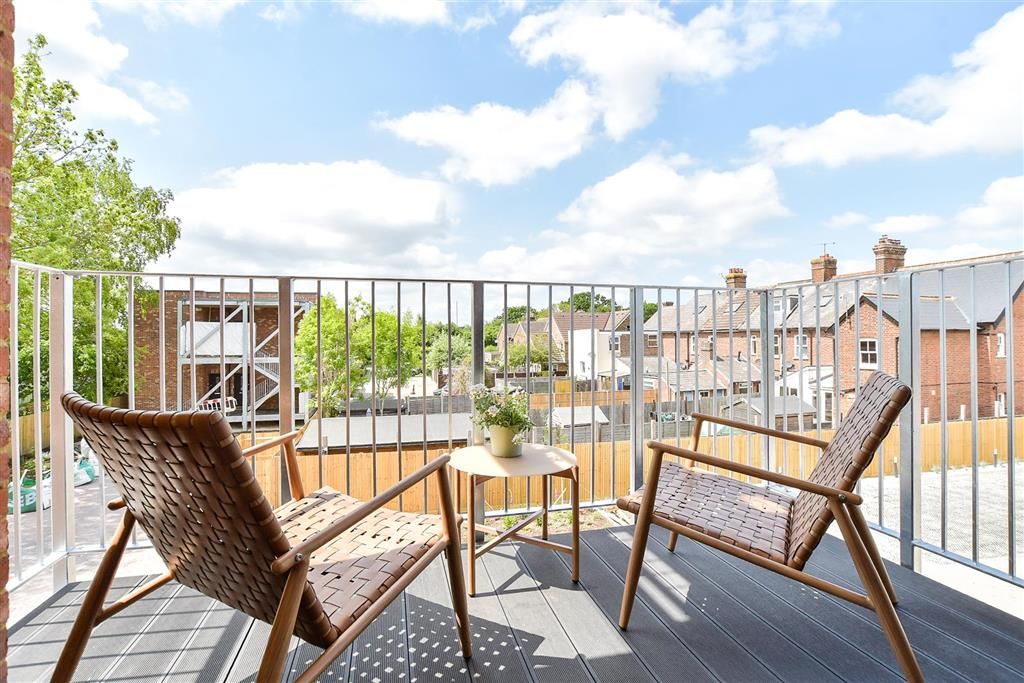 Property photo 1 of 12 Show Home Balcony