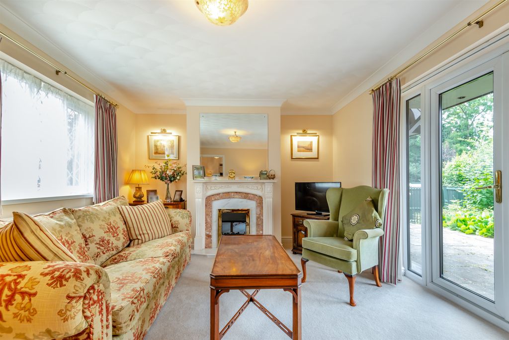 Property photo 2 of 22