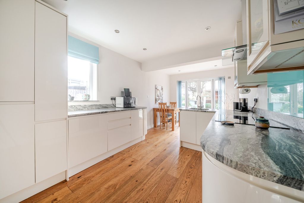 Property photo 2 of 20 Picture 2