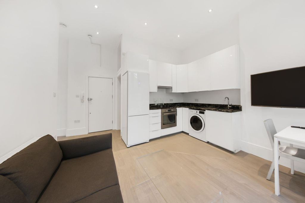 Property photo 1 of 5 18029966 (10).Jpg