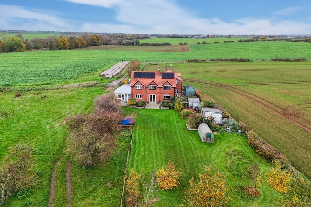 Property photo 2 of 28 Picture No. 02