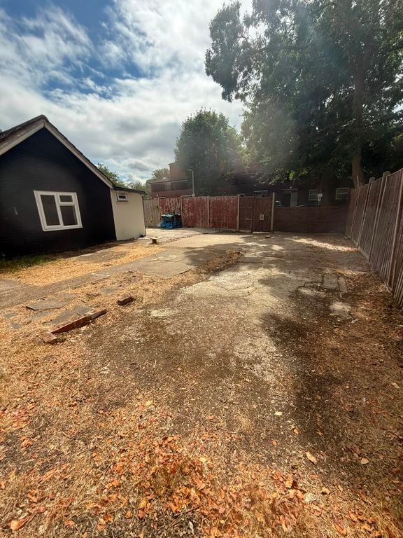 Property photo 1 of 20
