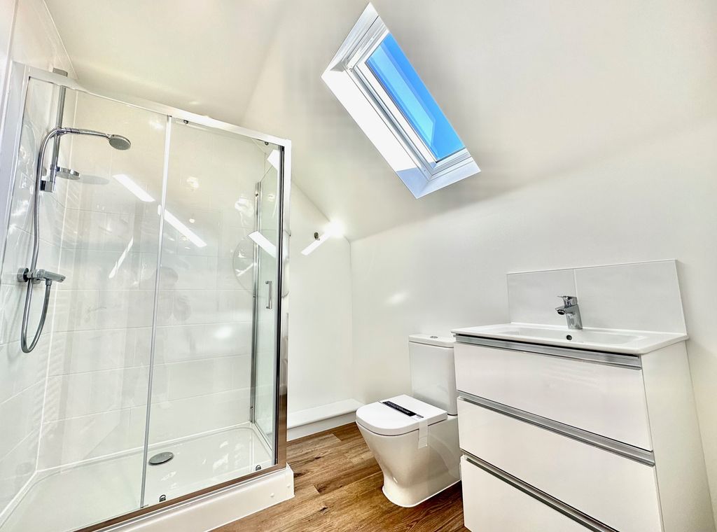 Additional image 12 of 3 bed town house to rentDart Avenue, Topsham, Exeter EX2