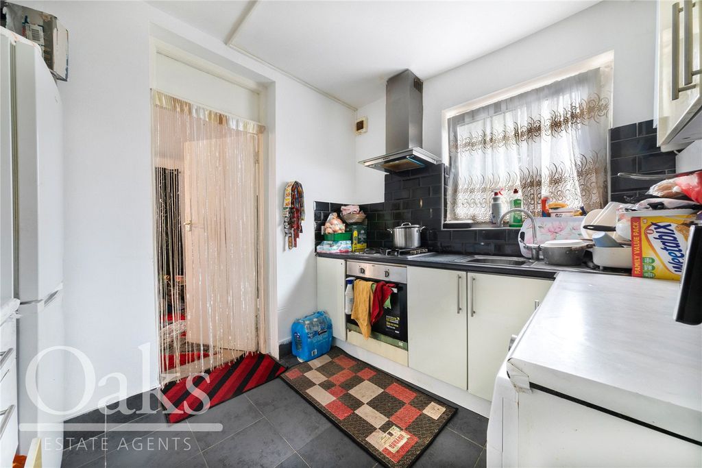 Property photo 3 of 8 Picture No. 31