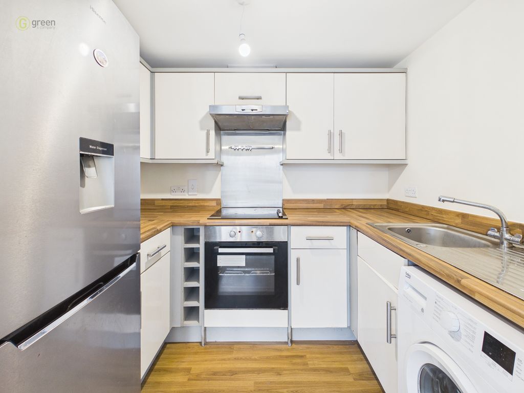 Property photo 3 of 25 Cam05459G0Pr0111Still016