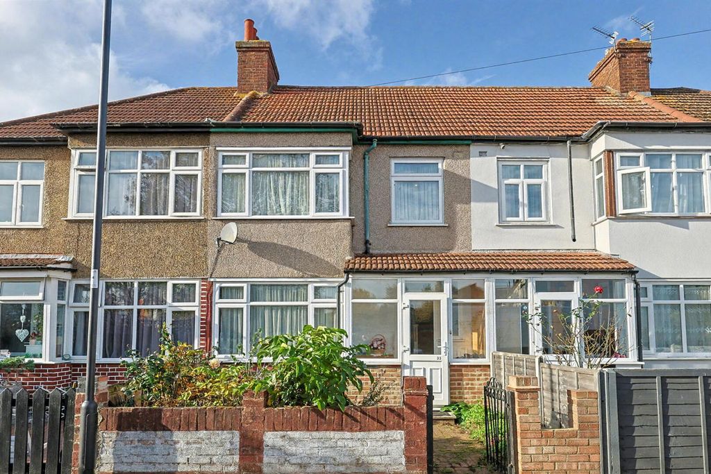 Property photo 1 of 16 Front (Exterior)