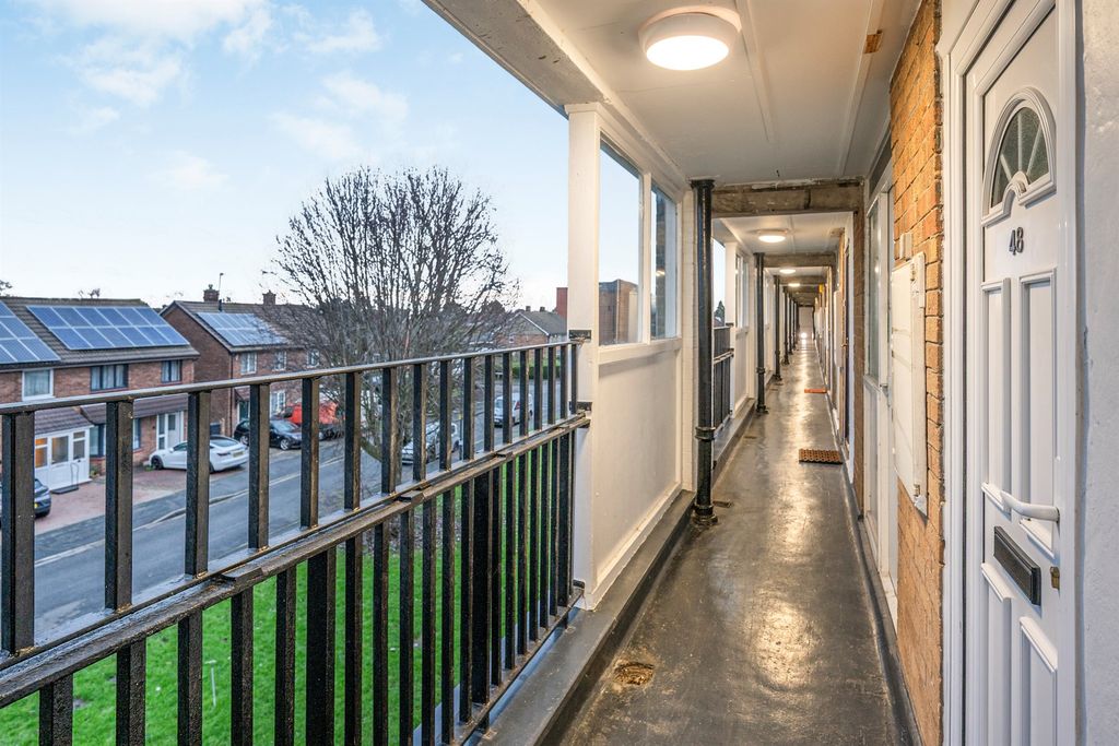 Property photo 3 of 14