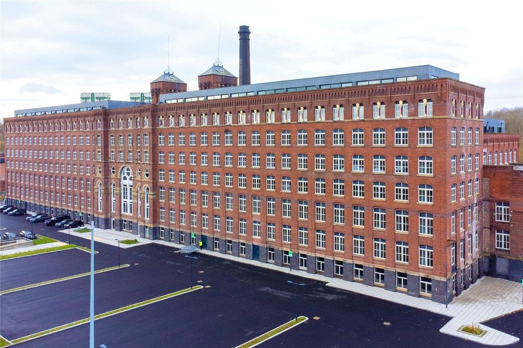 Property photo 2 of 6 Meadow Mill Front.Jpg