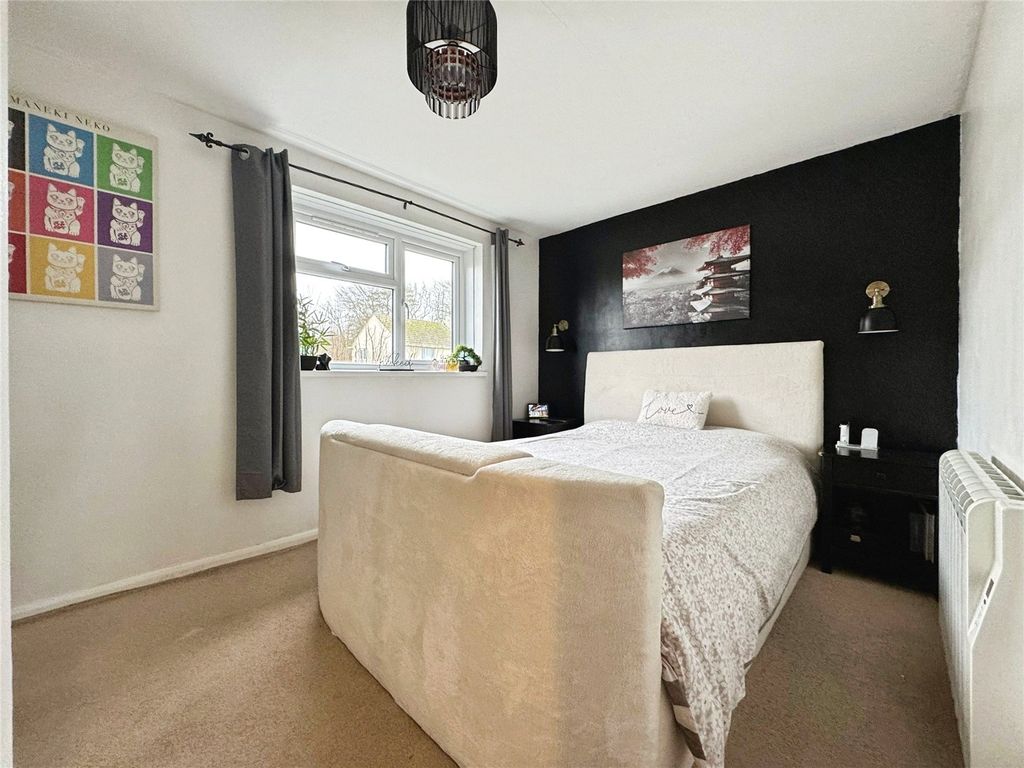 Property photo 3 of 21 Picture No. 06