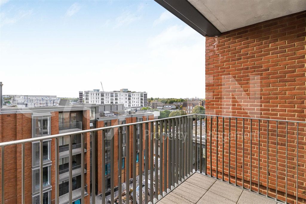 Property photo 3 of 14 Balcony
