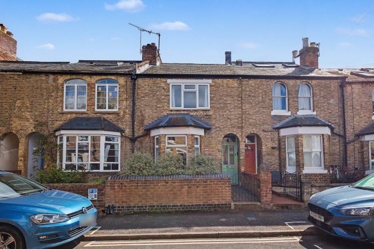 Property photo 1 of 9 325858