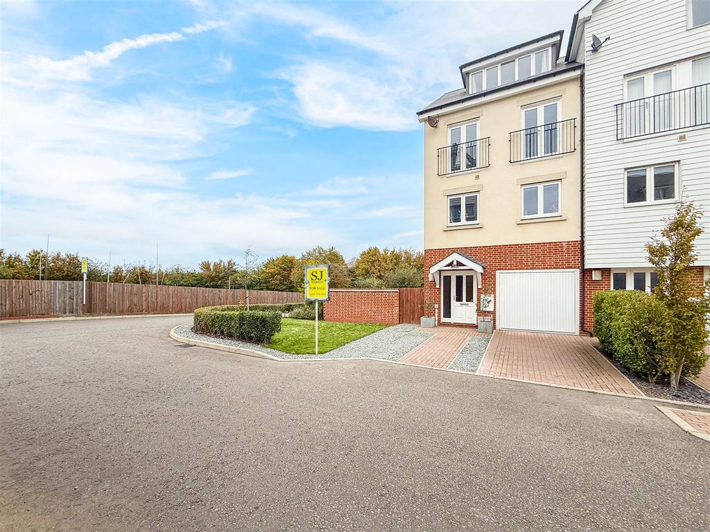 Property photo 1 of 29 Front