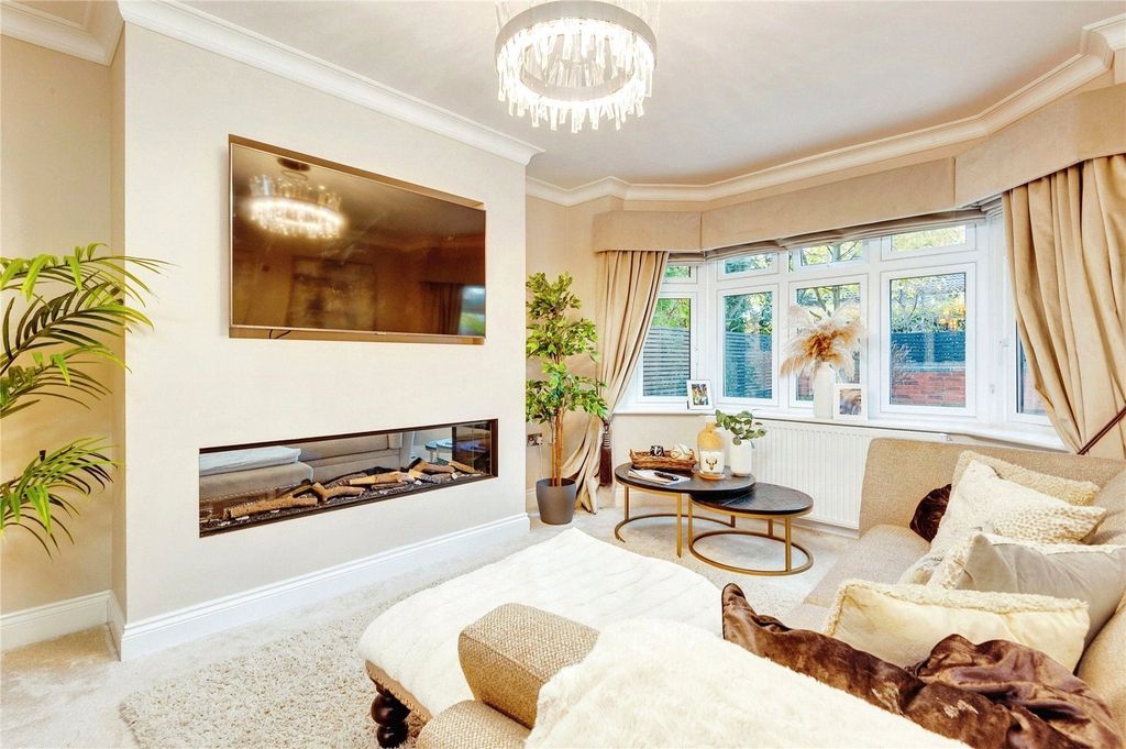 Property photo 3 of 16 Photography