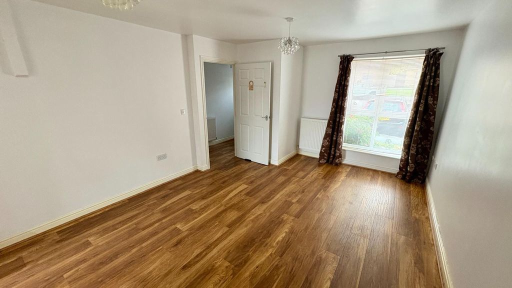 Property photo 3 of 13 Img_1485.Jpeg