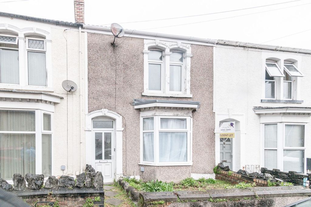 Property photo 1 of 11