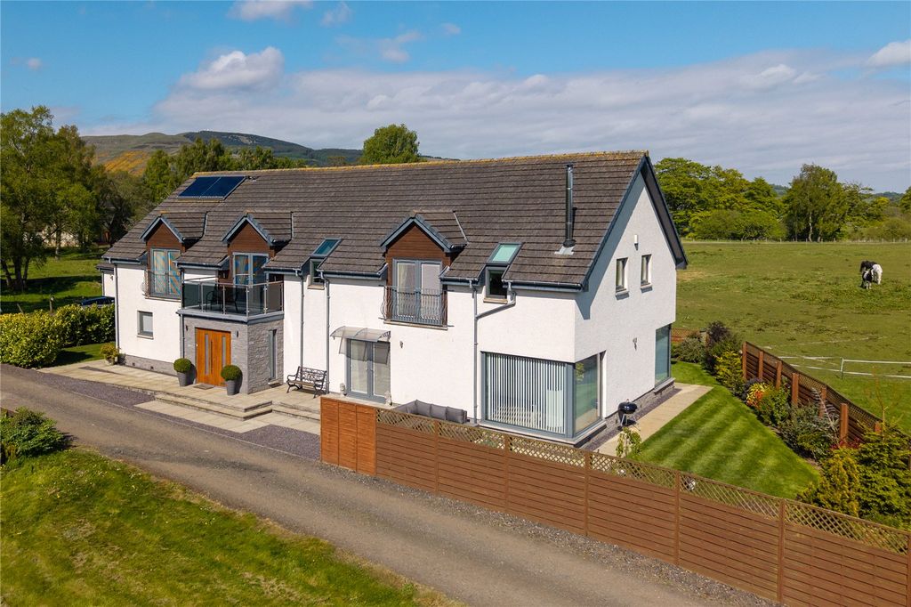 Property photo 2 of 28 Levenmouth Cottage