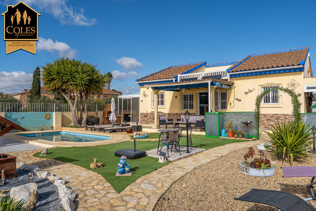 Property photo 2 of 37