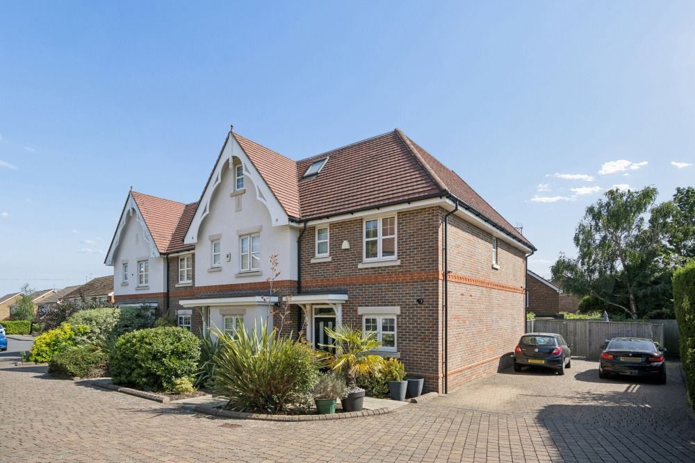 Property photo 1 of 18 5274271