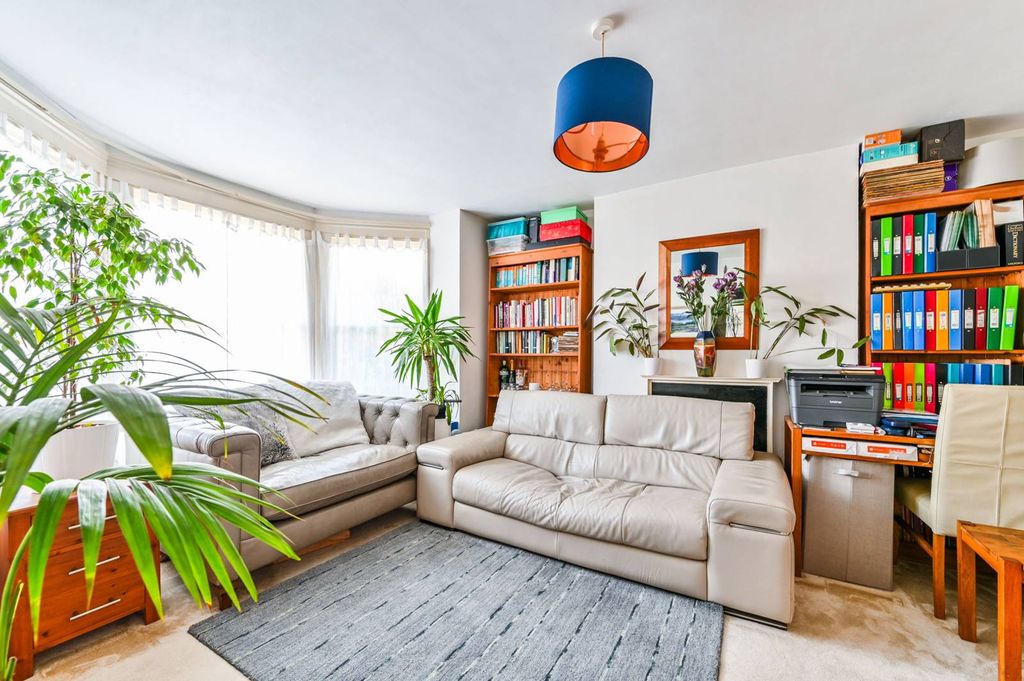 Property photo 3 of 9