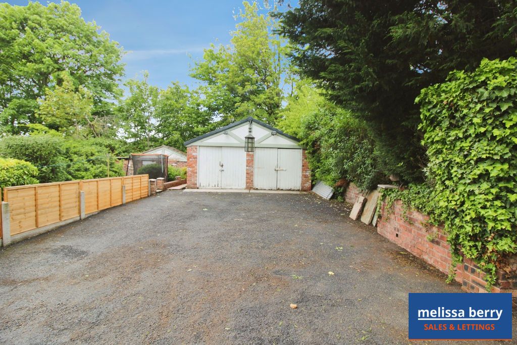 Property photo 2 of 34 Photo 12