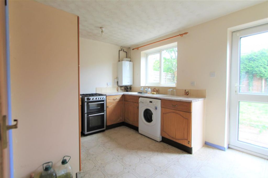 Property photo 3 of 13
