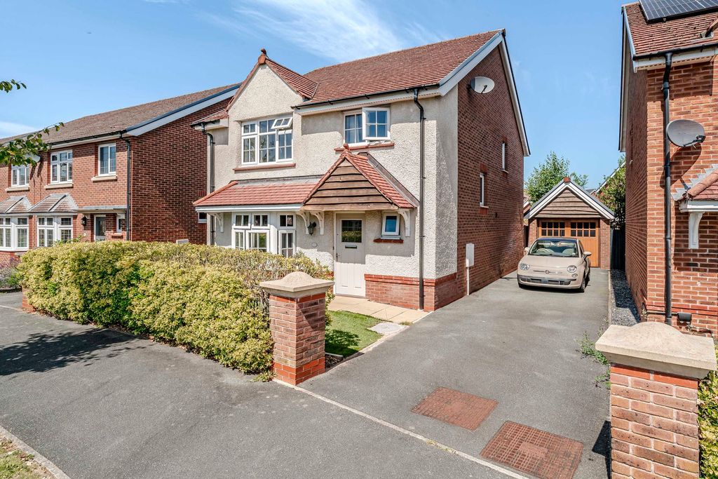Property photo 1 of 39