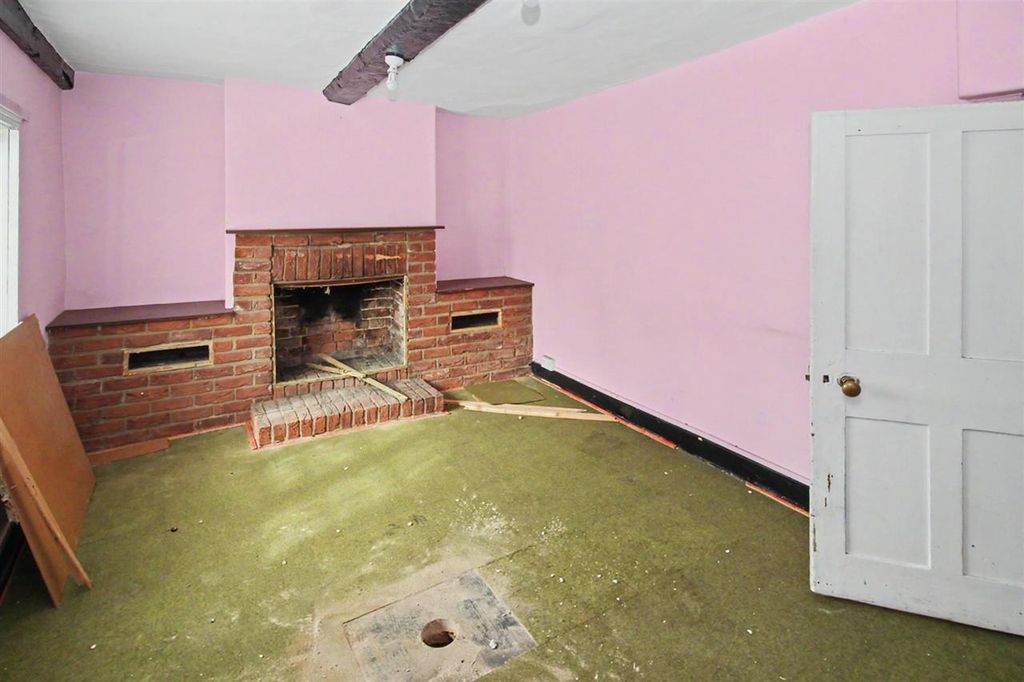 Property photo 2 of 14