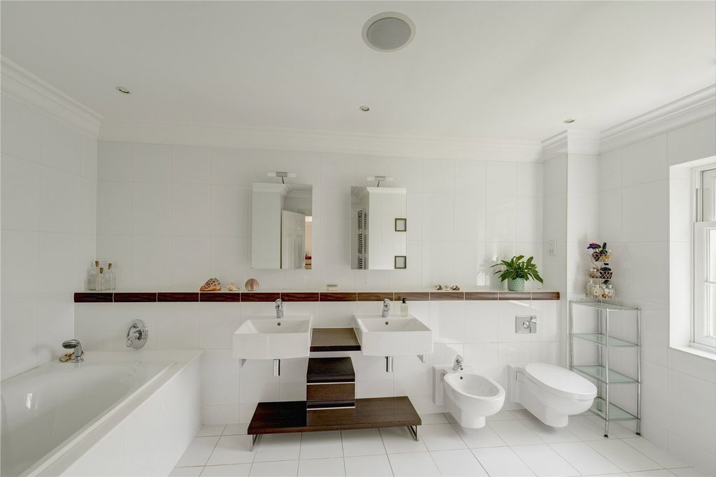 Additional image 13 of 8 bed detached house for saleWestfield Road, Beaconsfield HP9