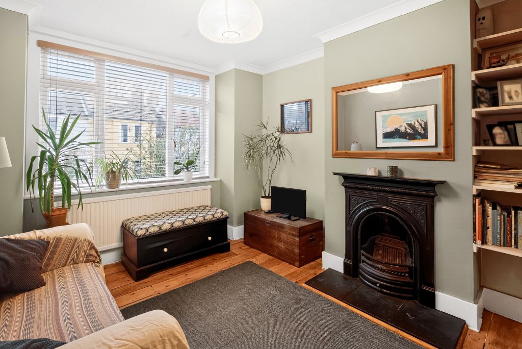 Property photo 2 of 26