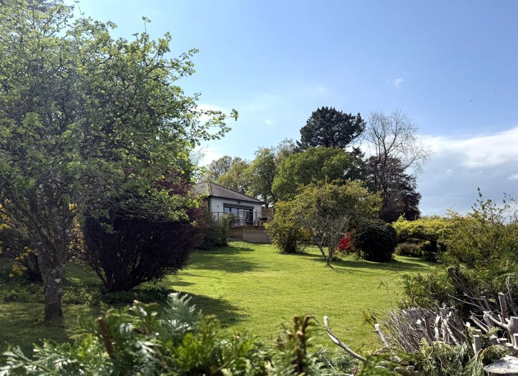 Property photo 2 of 45