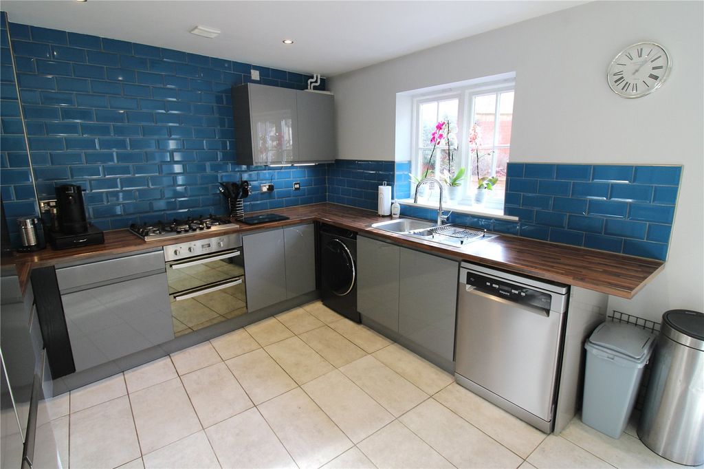 Property photo 3 of 19 Picture No. 41