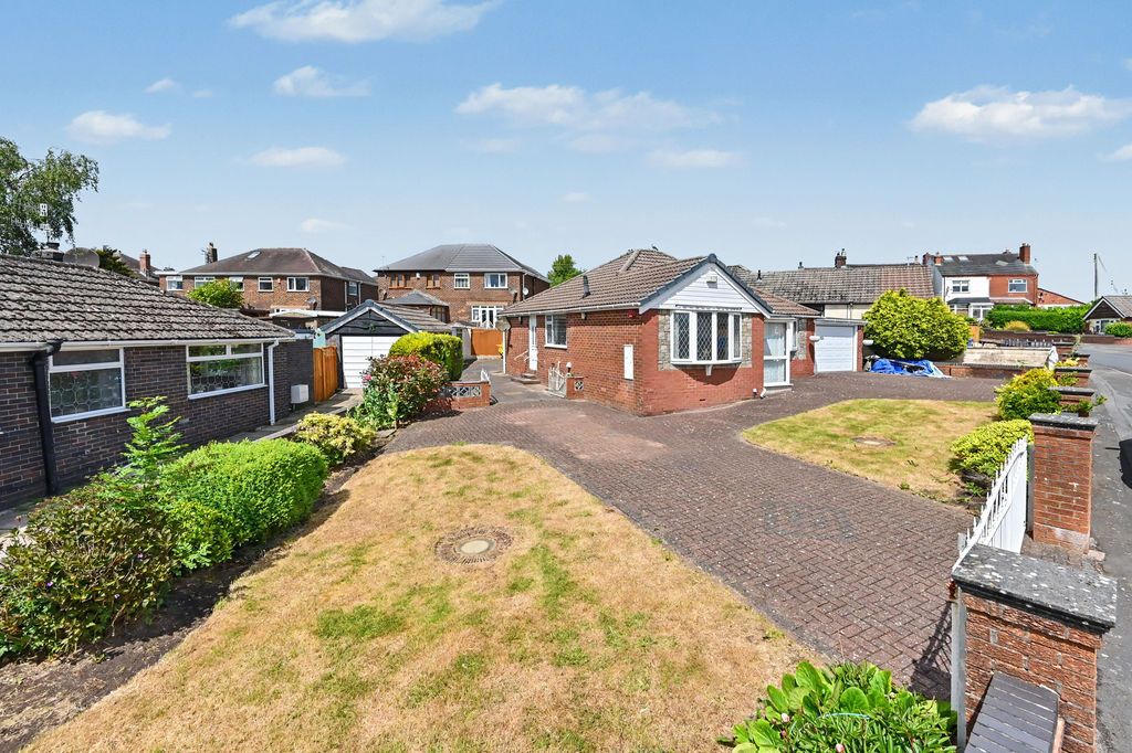 Property photo 1 of 28 External