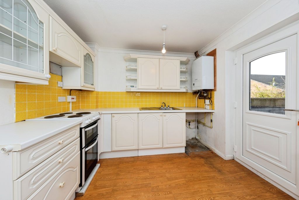 Property photo 3 of 15 Pbox-Img.Jpg