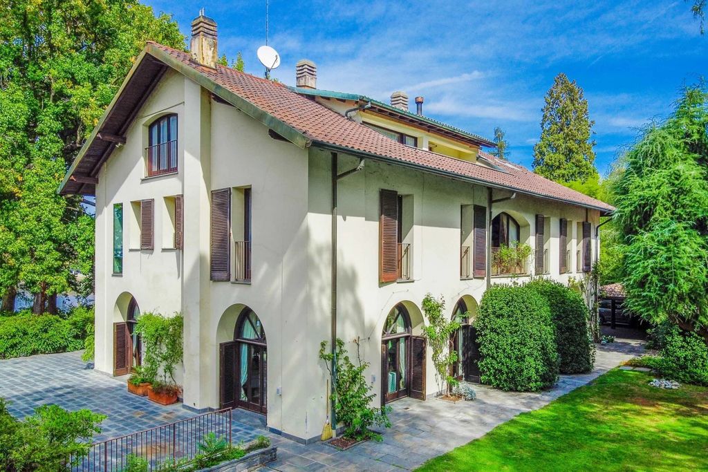 Property photo 2 of 32 <Alttext/>