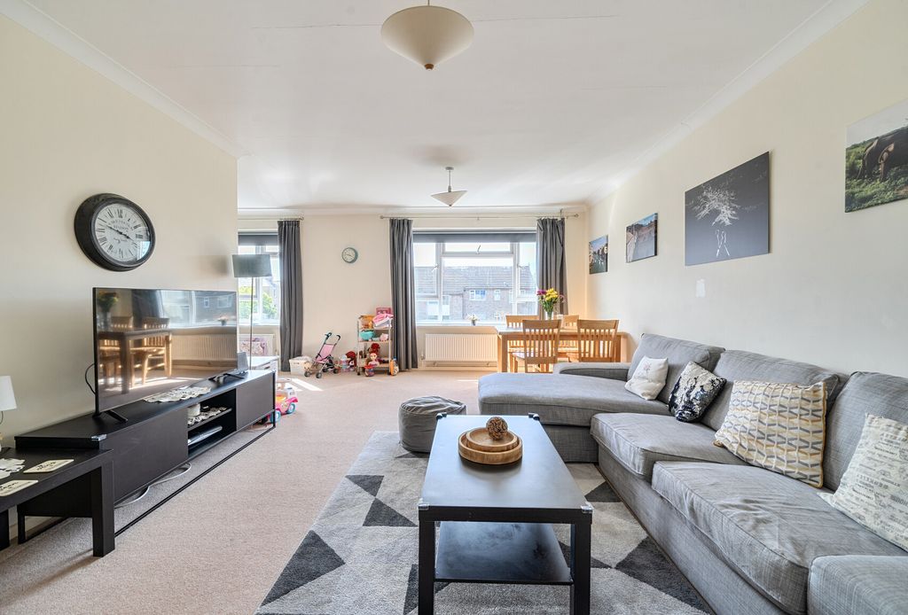 Property photo 3 of 9 1442739-17-69F22A...