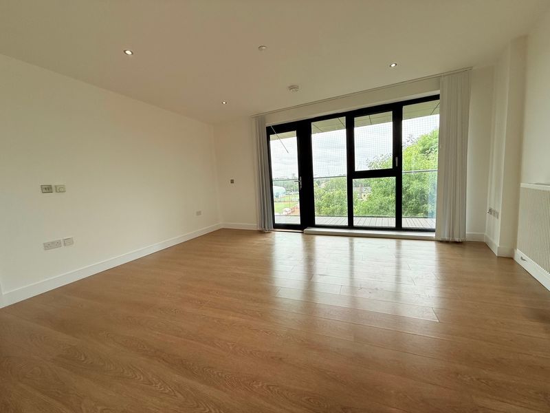 Property photo 3 of 8 Photo 8