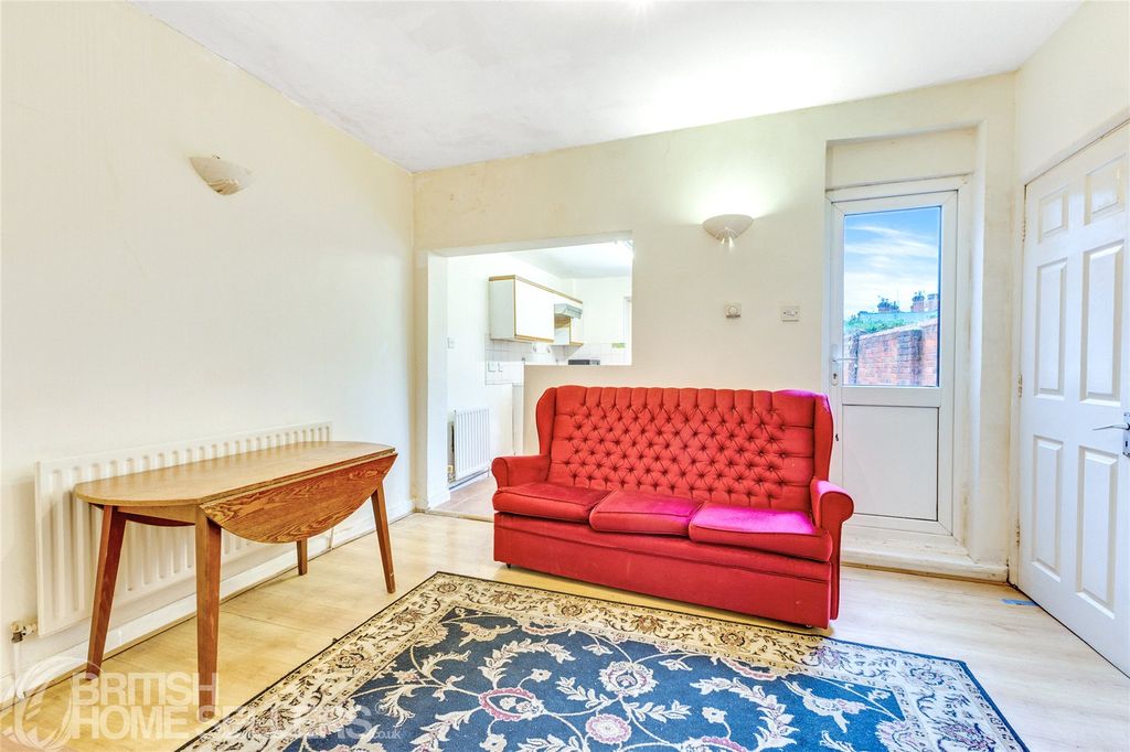 Property photo 3 of 25 Picture No. 04