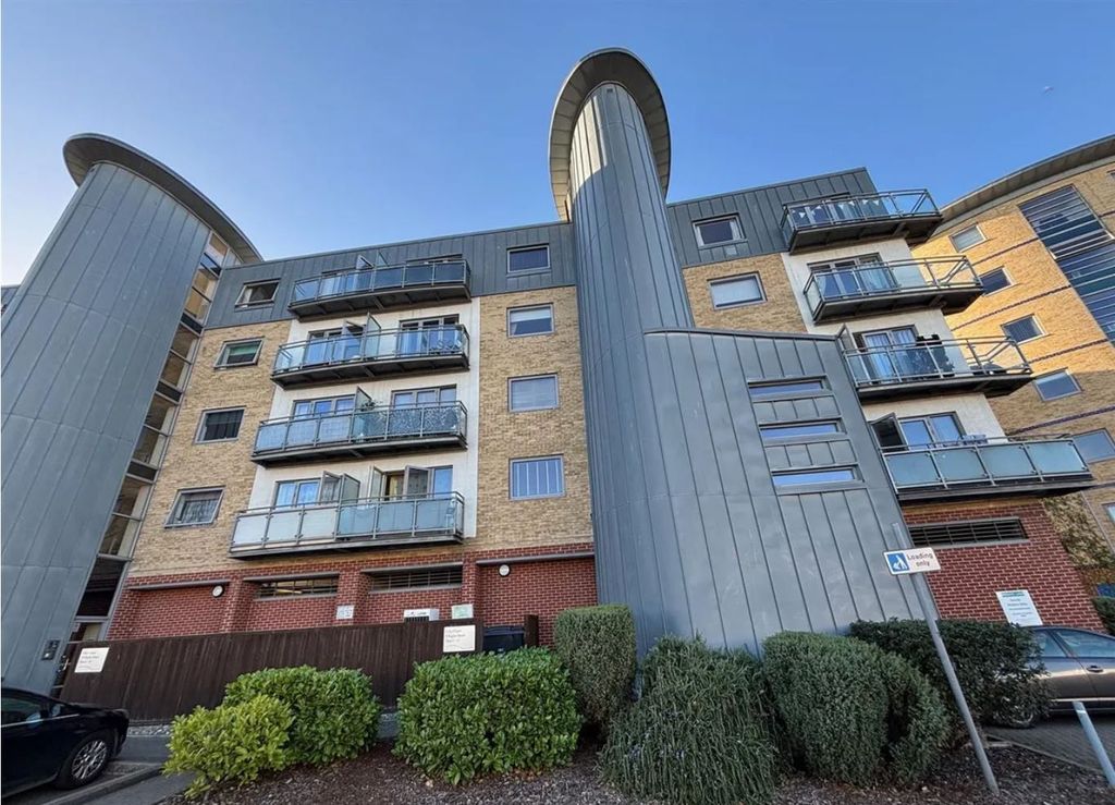 Property photo 1 of 15 Photograph 1