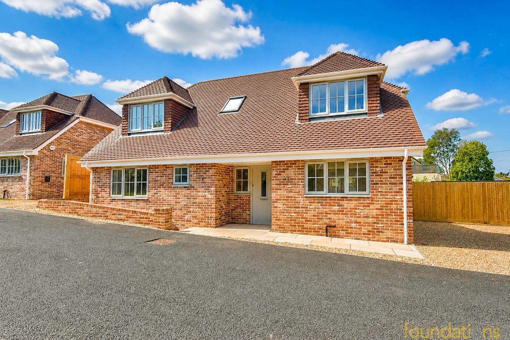 Property photo 1 of 16
