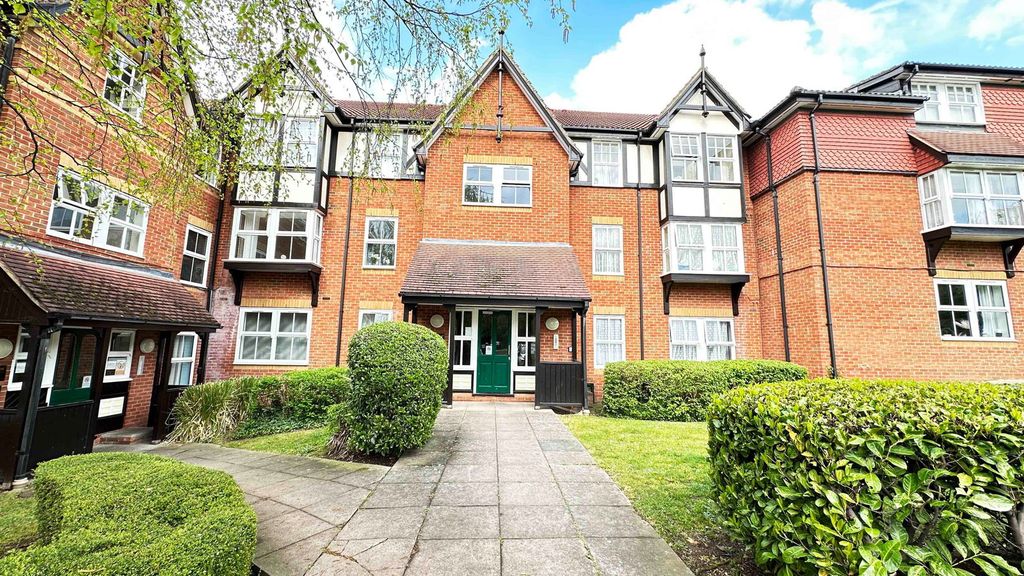 Property photo 1 of 18
