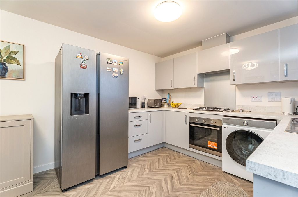 Property photo 3 of 19 Picture No. 16