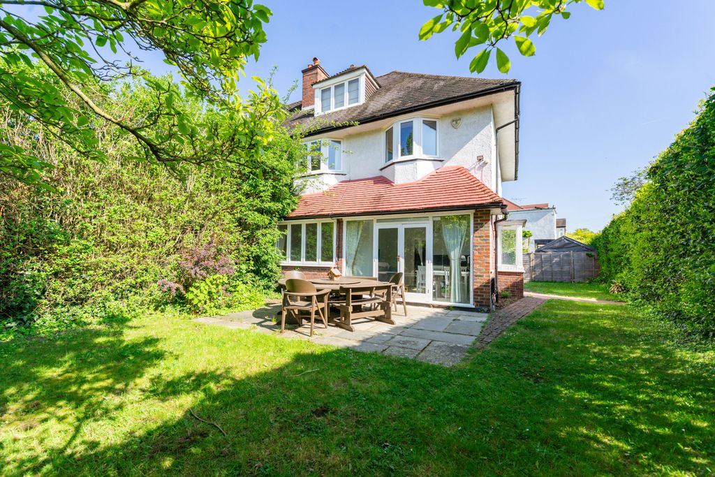 Property photo 1 of 22