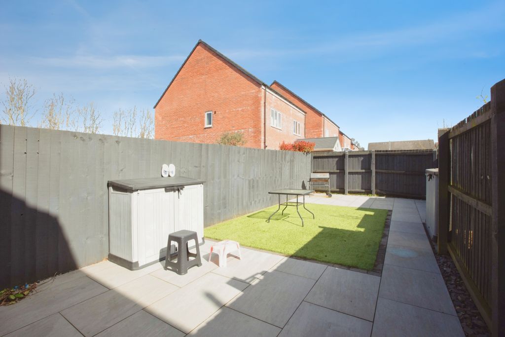 Property photo 2 of 15