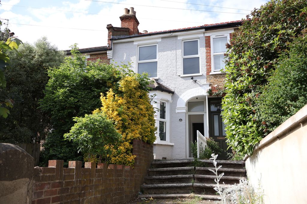 Property photo 1 of 25