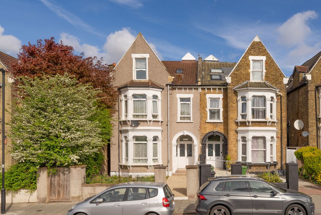 Property photo 1 of 5