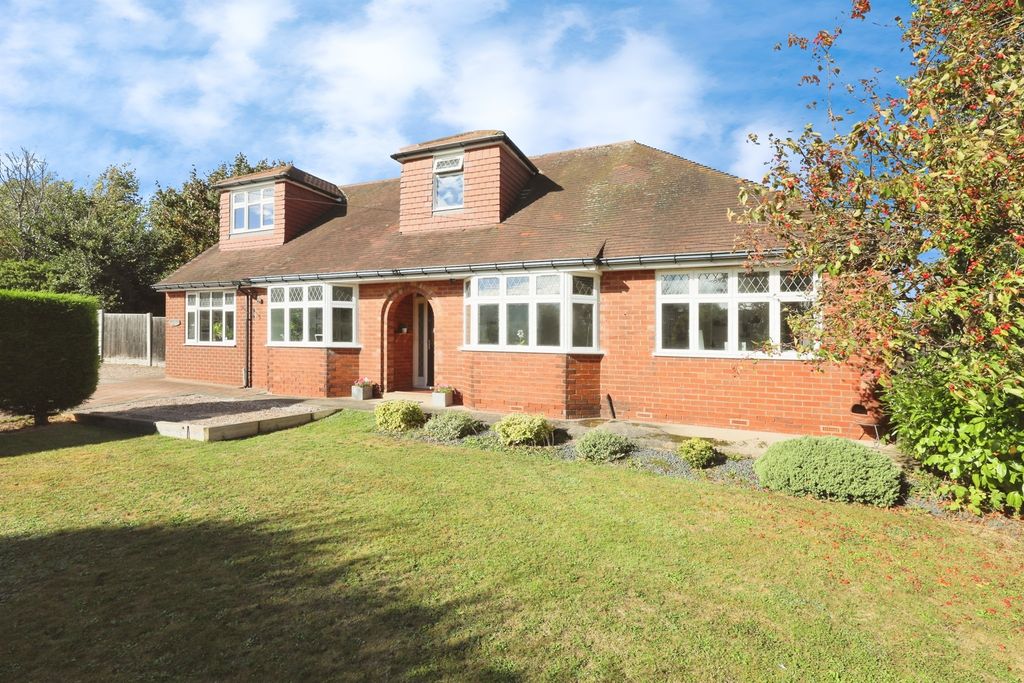 Property photo 1 of 27
