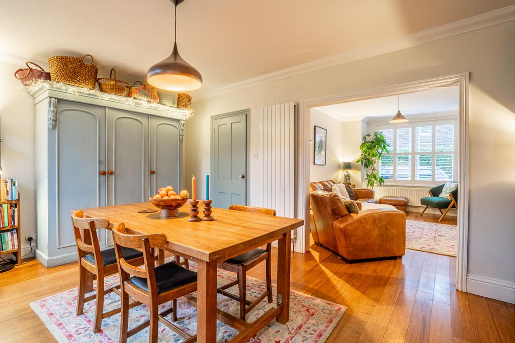 Property photo 2 of 17 Dining Room